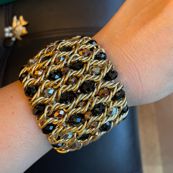 Black and Gold Beaded Stretch Bracelet - Picture 4 of 4